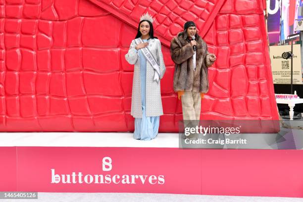Bimo Wayne 80 Bimo Stock Photos, High-Res Pictures, and Images - Getty Images