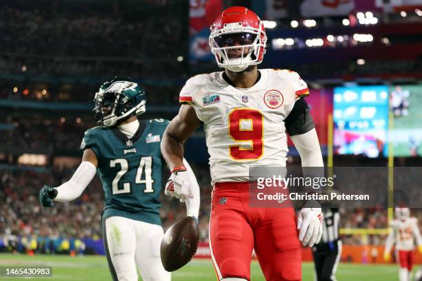 JuJu Smith-Schuster of the Kansas City Chiefs reacts after a play against the Philadelphia Eagles during the fourth quarter in Super Bowl LVII at...
