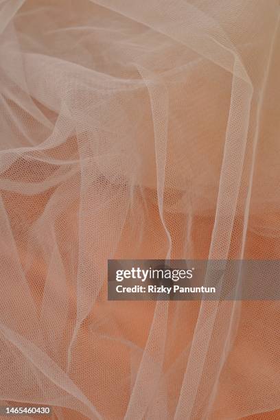 abstract texture, full frame shot of net cloth - mousseline de soie photos et images de collection