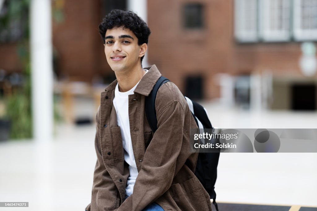 Studentback4 Oc Teenage School Student With Backback High-Res Stock Photo - Getty Images