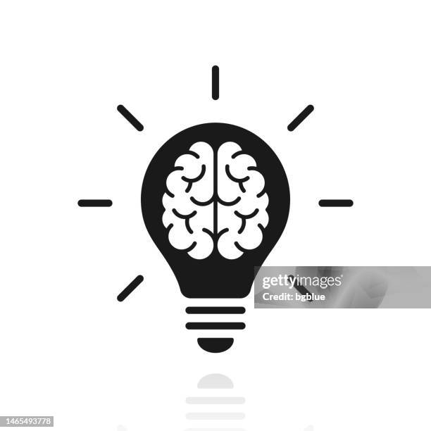 gehirn in der glühbirne. symbol mit reflexion auf weißem hintergrund - brain logo stock-grafiken, -clipart, -cartoons und -symbole