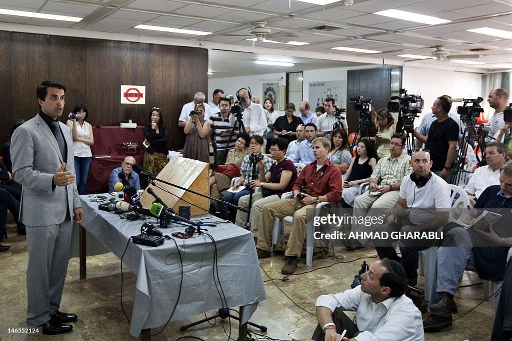Mosab Mosab Hassan Yousef, son of Hamas founder Sheikh Hassan Yousef who ...