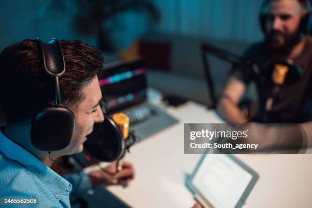 people in the podcast studio talking and recording - radio studio stock pictures, royalty-free photos & images