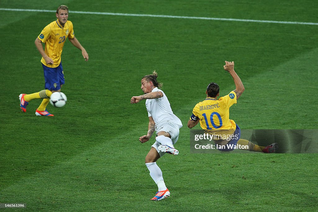 Sweden v France - Group D: UEFA EURO 2012