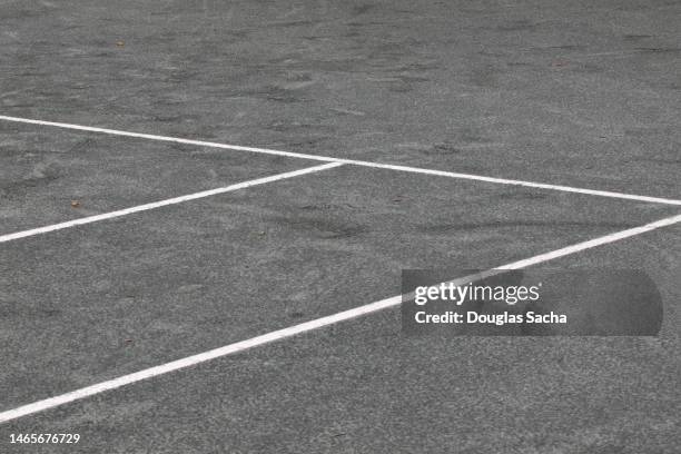 clay court surface - tennis match - tennis ball on court stock pictures, royalty-free photos & images