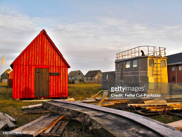 boathouse at harbor of hvide sande - rimessa per barche foto e immagini stock
