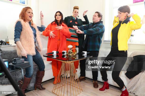 Jocelyn DeBoer, Dawn Luebbe, Beck Bennett, Mary Holland