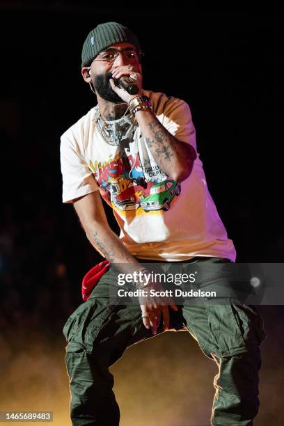 Arc Angel Rapper 10,801 Angel Singer Stock Photos, High-Res Pictures, and Images - Getty ...