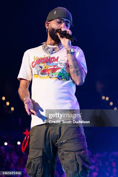 Arch Angel Rapper 10,801 Angel Singer Stock Photos, High-Res Pictures, and Images - Getty ...