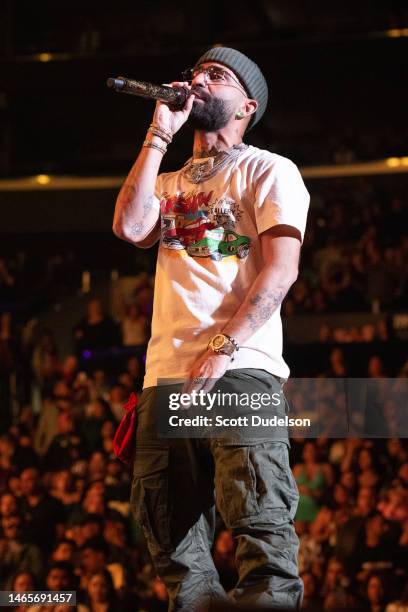 Arc Angel Rapper 10,747 Angel Singer Stock Photos, High-Res Pictures, and Images - Getty ...
