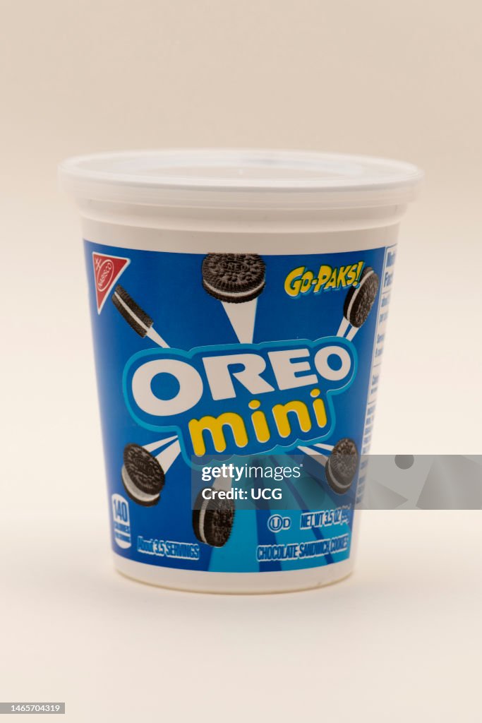 Oreo Mini Background A Go-Pak of Oreo Mini cookies by Nabisco on a white background. News ...