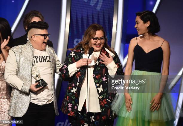 Ser Anzoategui, Tanya Saracho, and Mishel Prada - Outstanding Comedy Series award 'Vida'