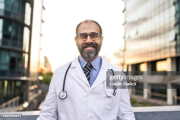 Doctor High Resolution 1,259 Doctor Street Portrait Stock Photos, High-Res Pictures, and ...
