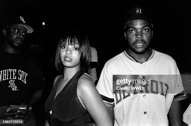 Rapper Hood Hip Hop Photos and Premium High Res Pictures - Getty Images