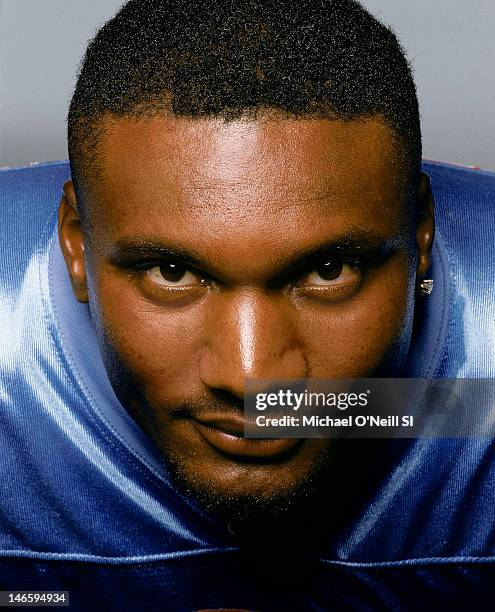 Football player Steve McNair is photographed for Sports Illustrated on July 31, 1997 in New York City. CREDIT MUST READ: Michael O'Neill/Sports...