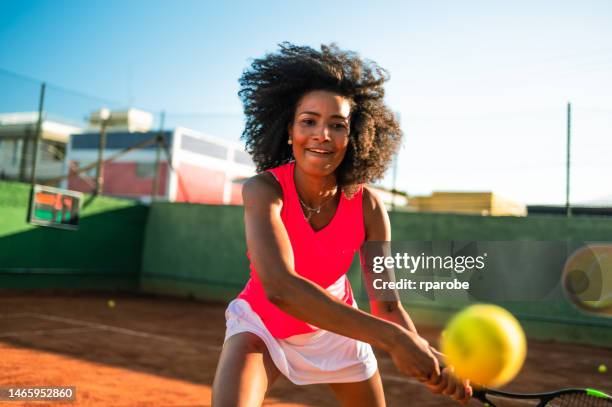 female tennis player playing - atividade bildbanksfoton och bilder