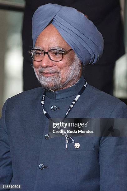 India's Prime Minister Manmohan Singh pose during the UN Conference on Sustainable Development Rio+20 family photo, on June 20, 2012 in Rio de...