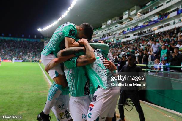 Lucas Di Yorio of Leon celebrates with teammates after scoring the team's first goal during the 7th round match between Leon and Puebla as part of...