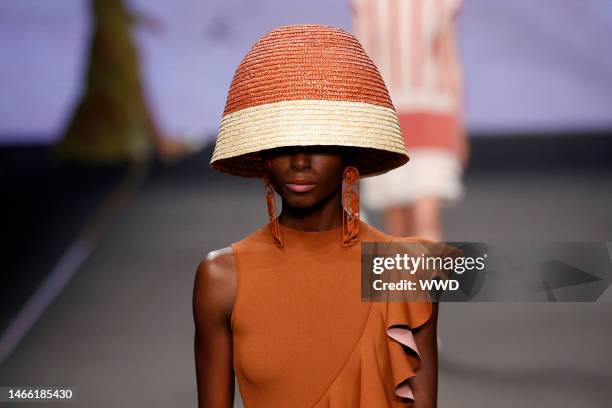 Model on the catwalk, hat detail