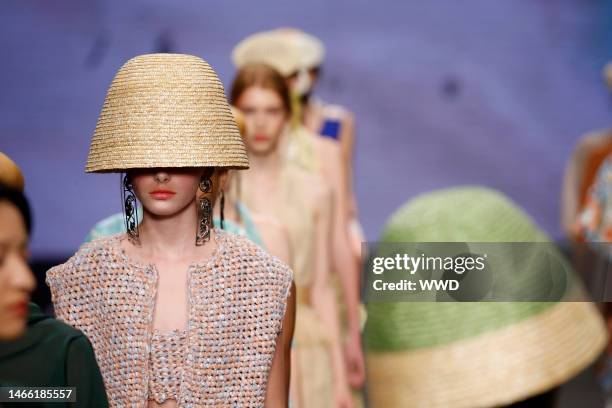 Model on the catwalk, hat detail