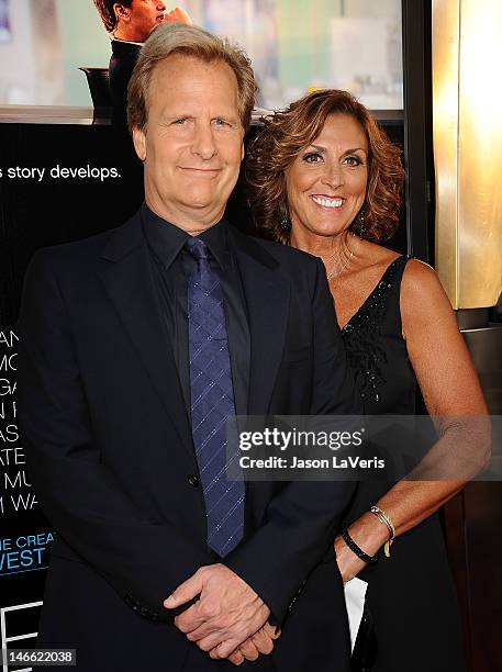 Actor Jeff Daniels and wife Kathleen Treado attend the premiere of HBO's "Newsroom" at ArcLight Cinemas Cinerama Dome on June 20, 2012 in Hollywood,...