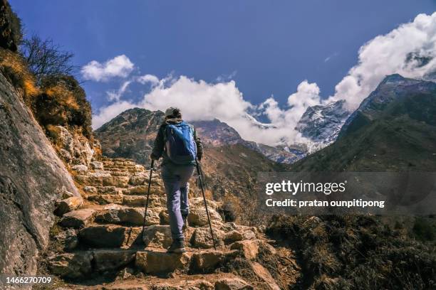 stairs to succeed - nepal women stock pictures, royalty-free photos & images