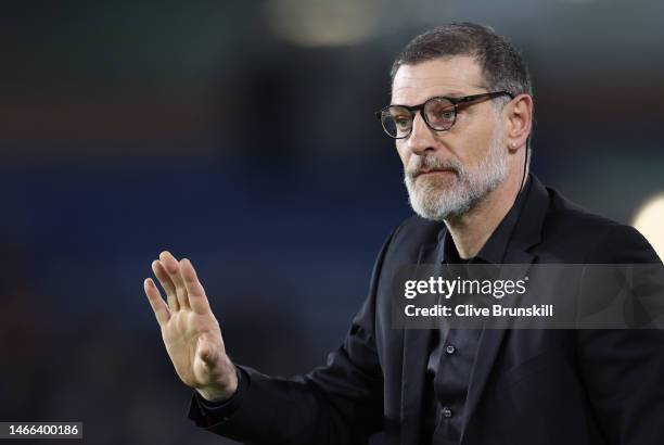 Slaven Bilic, Manager of Watford, gives the team instructions during the Sky Bet Championship match between Burnley and Watford at Turf Moor on...