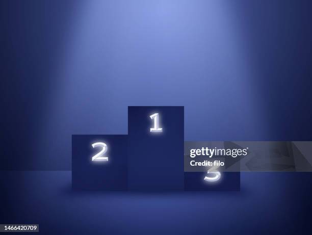 illustrazioni stock, clip art, cartoni animati e icone di tendenza di vincitori spotlight classifica del podio design background - numero due