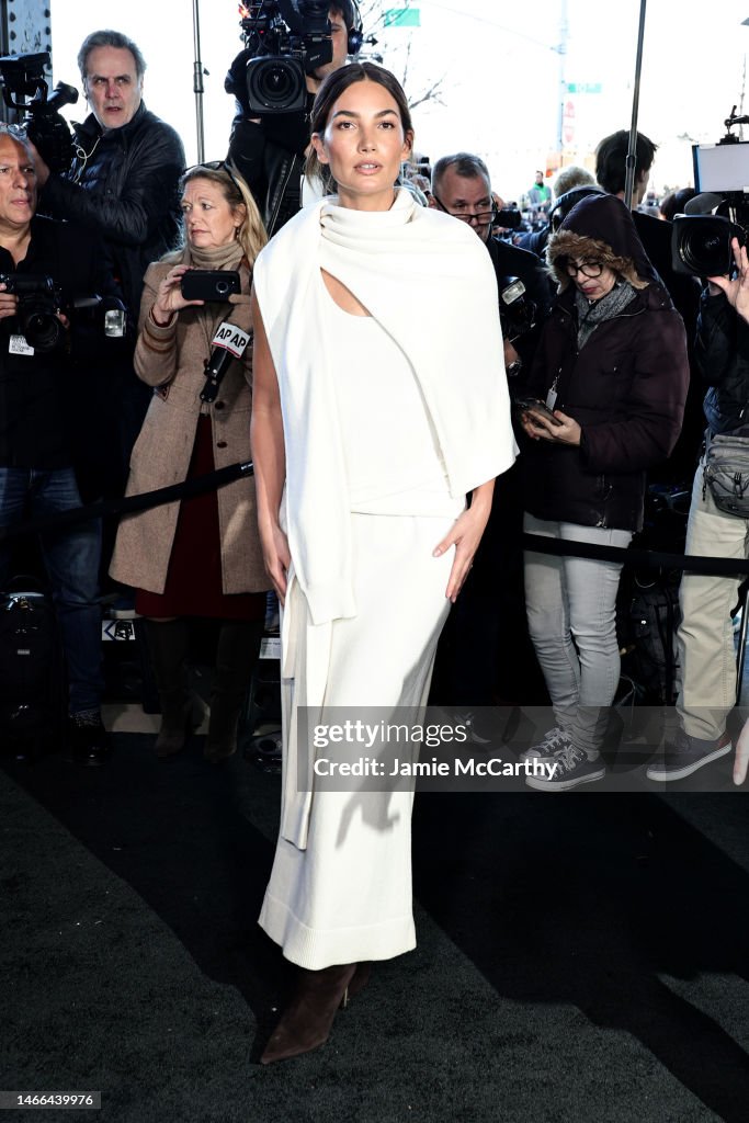 lily-aldridge-attends-the-michael-kors-collection-fall-winter-2023-runway-show-on-february-15.jpg