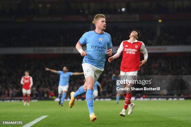 Kevin De Bruyne of Manchester City celebrates after scoring the team's first goal during the Premier League match between Arsenal FC and Manchester...