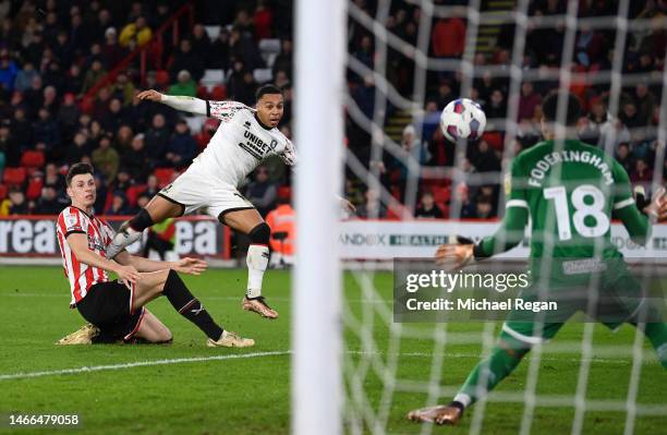 Cameron Archer of Middlesbrough scores the team's second goal during the Sky Bet Championship between Sheffield United and Middlesbrough at Bramall...