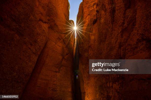 echidna chasm sun light - crevice stock pictures, royalty-free photos & images