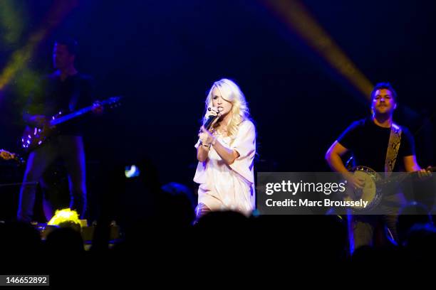 Carrie Underwood performs on stage at the Royal Albert Hall on June 21, 2012 in London, United Kingdom.