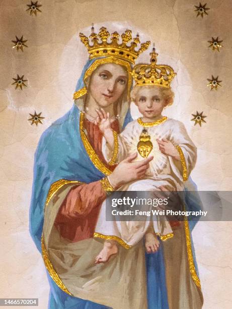 virgin mary & baby jesus, chiesa di sant’agnese in agone (church of saint agnes at the circus agonalis), piazza navona, rome, italy - virgin mary stock pictures, royalty-free photos & images