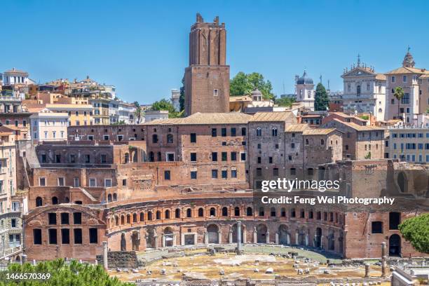 trajan's market (mercati di traiano), rome, italy - roman forum 個照片及圖片檔