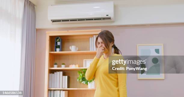 broken heater or ac - aspergillus stockfoto's en -beelden