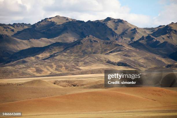 ゴビ砂漠の眺め - 内モンゴル ストックフォトと画像