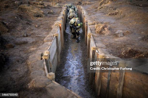 Soldier Rushing 2,412 Trench Warfare Stock Photos, High-Res Pictures, and Images ...