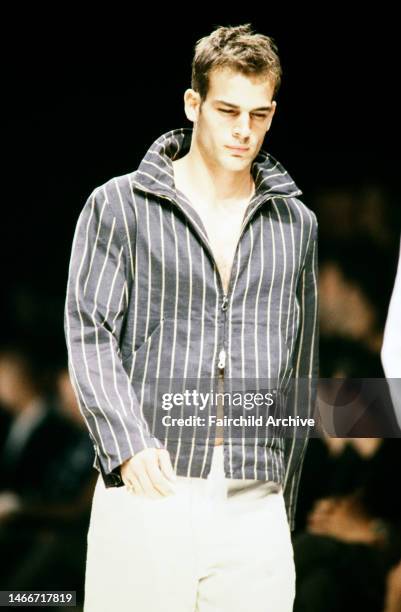 Emporio Armani Men's Spring 1999 Ready to Wear Runway Show