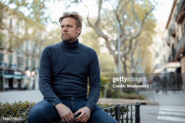 Sitting Railing 13,158 Sitting On Railing Stock Photos, High-Res Pictures, and Images ...