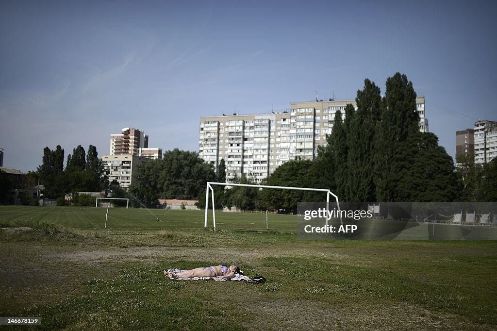 TO GO WITH AFP STORY BY STANISLAS TOUCHO