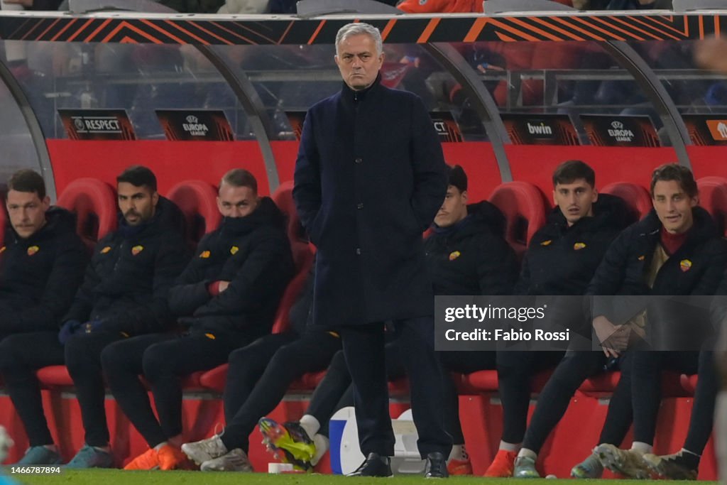As Roma Coach AS Roma coach Josè Mourinho during the UEFA Europa League knockout ...