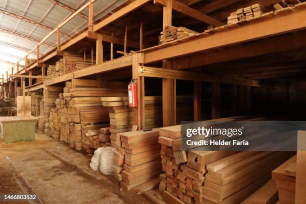 Factory Rafters 351 Warehouse Rafters Stock Photos, High-Res Pictures, and Images ...