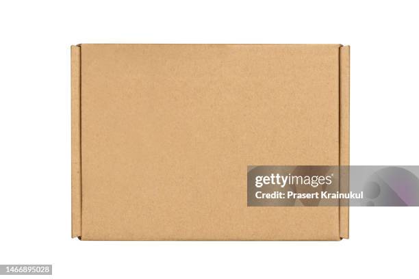 realistic cardboard box or parcel box mockup - caja cartón fotografías e imágenes de stock