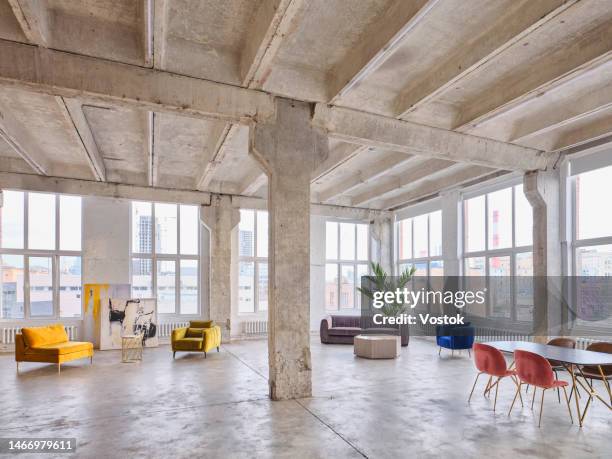 loft studio - big living room stock pictures, royalty-free photos & images