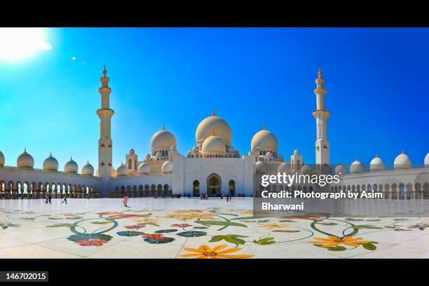 sheikh zayed grand mosque - sheikh zayed grand mosque stock pictures, royalty-free photos & images