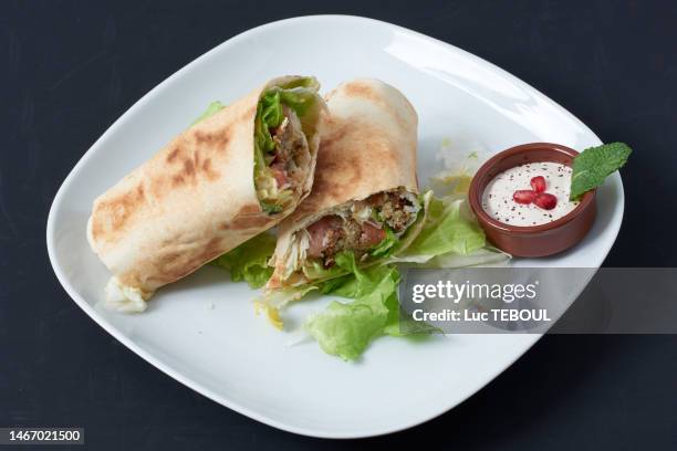 chawarma - velouté stockfoto's en -beelden