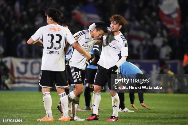 Players of Yokohama F.Marinos celebrate the win after the J.LEAGUE Meiji Yasuda J1 1st Sec. Match between Kawasaki Frontale and Yokohama F･Marinos at...