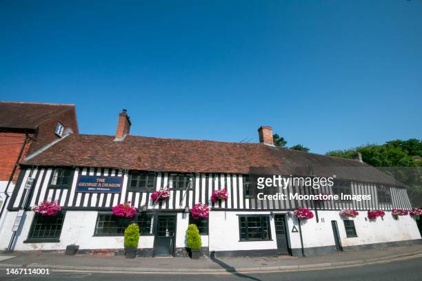the george & dragon pub & restaurant in ightham near tonbridge at kent, england - sevenoaks stock pictures, royalty-free photos & images