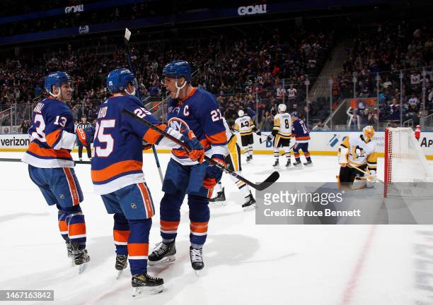 Anders Lee of the New York Islanders scores a second period goal against the Pittsburgh Penguins at UBS Arena on February 17, 2023 in Elmont, New...